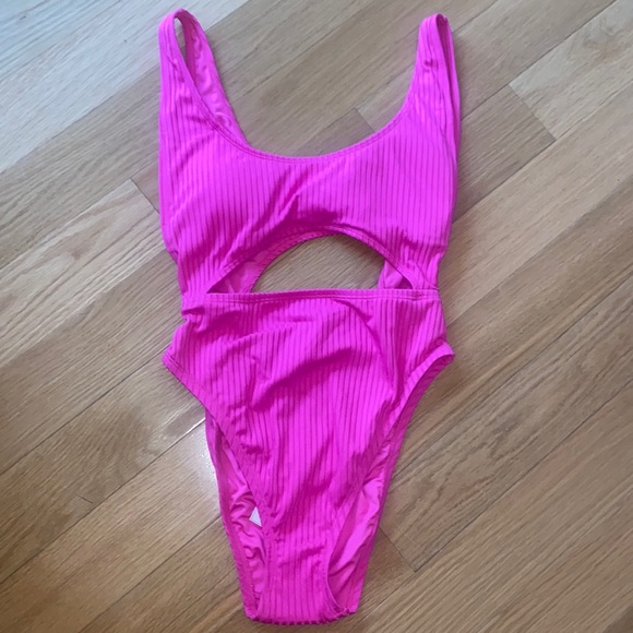 BCBGeneration sexy ribbed cut out one piece swimsuit bathing suit pink NWT M